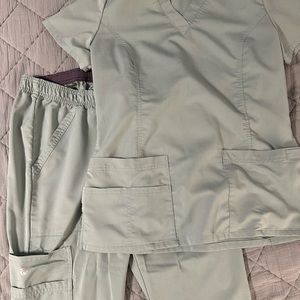 Sanibel scrubs set